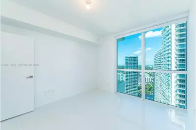 1080 Brickell Ave #3207, Miami, FL 33131 - Photo 17