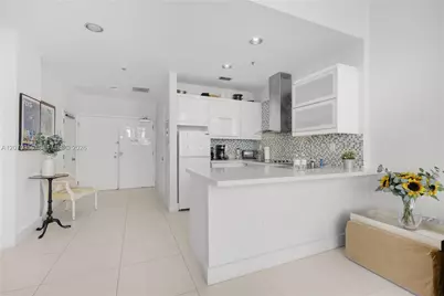 5445 Collins Ave #TS11, Miami Beach, FL 33140 - Photo 13