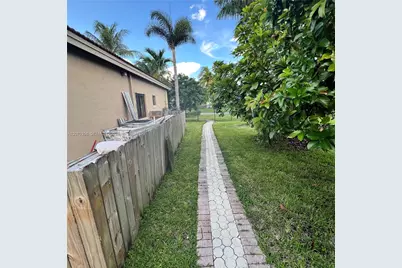 12770 SW 217th Ter #1, Miami, FL 33170 - Photo 3