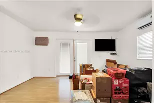 7690 NW 16th Ct, Pembroke Pines, FL 33024 - Photo 23