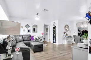 7690 NW 16th Ct, Pembroke Pines, FL 33024 - Photo 13
