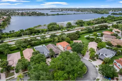 1282 NW 171st Ter, Pembroke Pines, FL 33028 - Photo 41