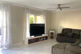 223 SW Maple Terrace, Davie, FL 33325 - Photo 5