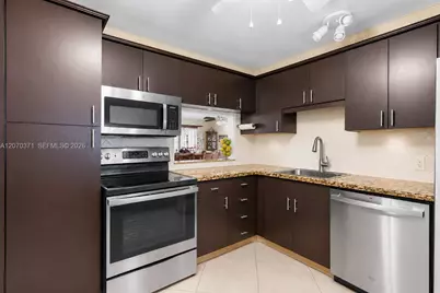3170 Holiday Springs Blvd #6-105, Margate, FL 33063 - Photo 3