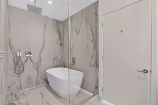 1400 Biscayne Blvd, Miami, FL 33132 - Photo 11