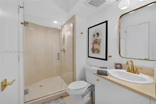 19900 E Country Club Dr, Aventura, FL 33180 - Photo 11