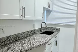 3433 Garden Ave, Miami Beach, FL 33140 - Photo 9