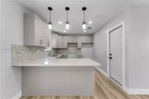 425 NW 17th St, Homestead, FL 33030 - Photo 13