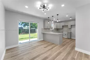 425 NW 17th St, Homestead, FL 33030 - Photo 7