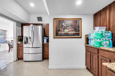820 E 10th Ave, Hialeah, FL 33010 - Photo 15