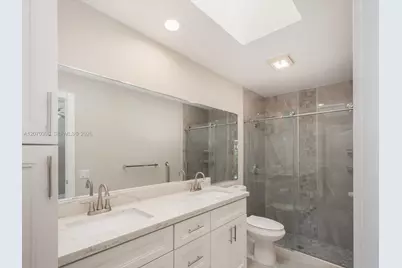 1404 Silverleaf Oak Ct, Palm Beach Gardens, FL 33410 - Photo 7