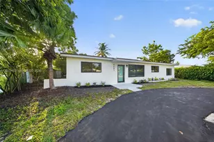 9281 Martinique Dr, Cutler Bay, FL 33189 - Photo 3