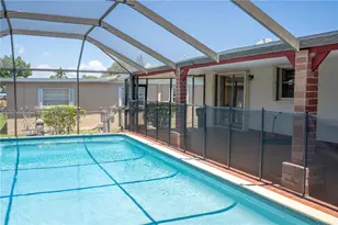 20200 SW 90th Ave Rd, Cutler Bay, FL 33189 - Photo 29
