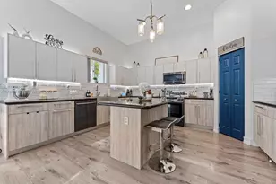 2006 NE 38th Rd, Homestead, FL 33033 - Photo 9