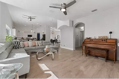 2006 NE 38th Rd, Homestead, FL 33033 - Photo 15