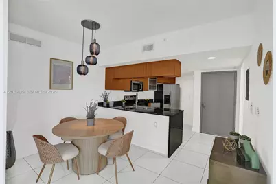 1750 N Bayshore Dr #2202, Miami, FL 33132 - Photo 5