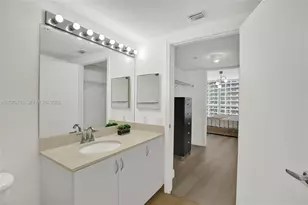 1750 N Bayshore Dr, Miami, FL 33132 - Photo 17