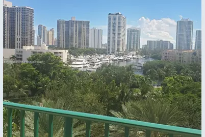 19900 E Country Club Dr #607, Aventura, FL 33180 - Photo 17