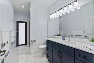 451 NW 194th Ave, Pembroke Pines, FL 33029 - Photo 29