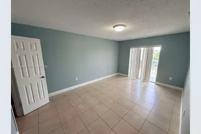 5775 W 20th Ave #402, Hialeah, FL 33012 - Photo 3