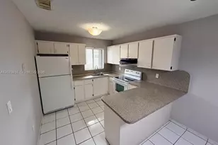 6278 W 22nd Ct, Hialeah, FL 33016 - Photo 7