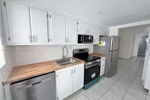 1340 Lincoln Rd, Miami Beach, FL 33139 - Photo 1