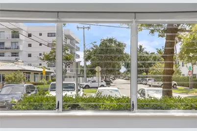 2250 Bay Dr #7, Miami Beach, FL 33141 - Photo 9