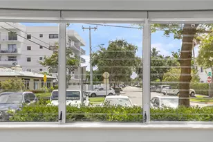 2250 Bay Dr, Miami Beach, FL 33141 - Photo 9