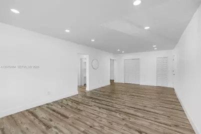 2250 Bay Dr #7, Miami Beach, FL 33141 - Photo 11