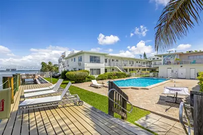 2250 Bay Dr #7, Miami Beach, FL 33141 - Photo 3