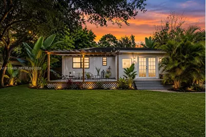 585 NE 121st St, North Miami, FL 33161 - Photo 45