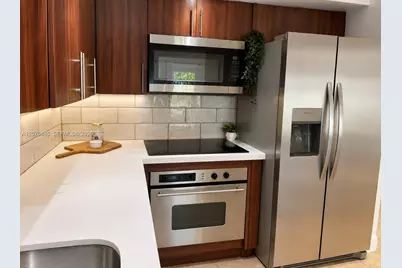 585 NE 121st St, North Miami, FL 33161 - Photo 15