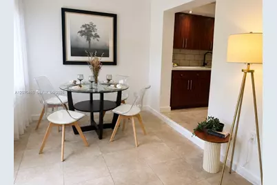 585 NE 121st St, North Miami, FL 33161 - Photo 19