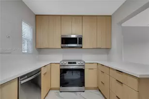 3783 SW 27th St, Miami, FL 33134 - Photo 7
