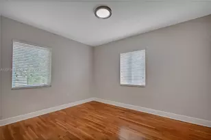 3783 SW 27th St, Miami, FL 33134 - Photo 9