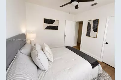 585 NE 121st St, North Miami, FL 33161 - Photo 35
