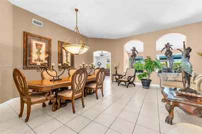 14591 SW 30th St, Miami, FL 33175 - Photo 7
