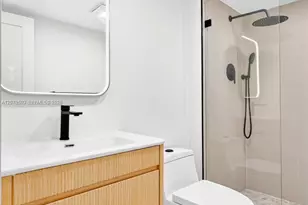 100 Bayview Dr, Sunny Isles Beach, FL 33160 - Photo 13