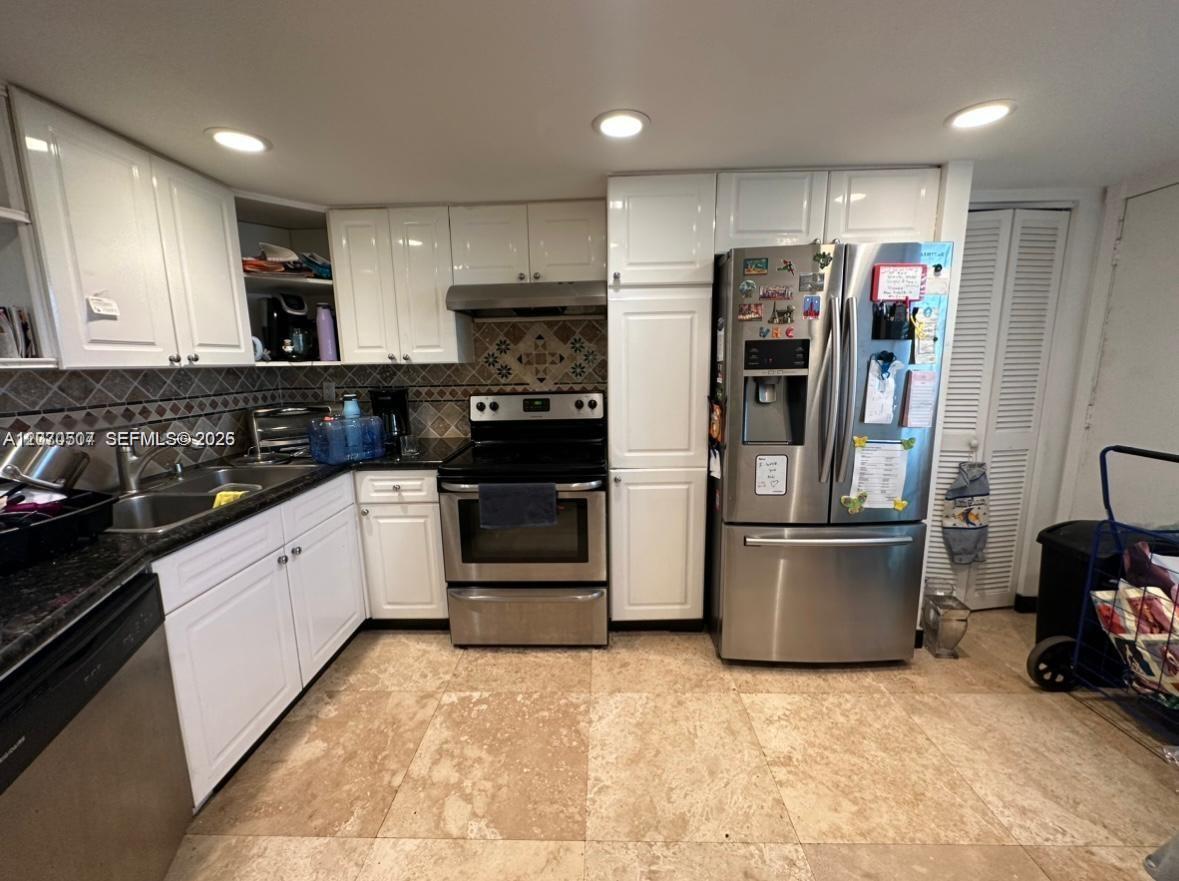 1680 NE 191st St #209-2 - 1680 NE 191st St #209-2, Miami, FL 33179 Luxury Property | Jose Angel Pina
