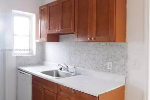 1735 Marseille Dr, Miami Beach, FL 33141 - Photo 11