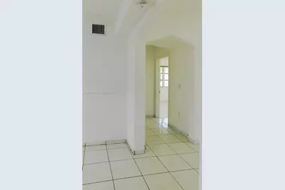 1735 Marseille Dr #2, Miami Beach, FL 33141 - Photo 9