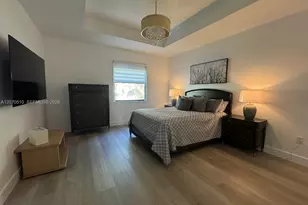8715 NW 98th Ave, Doral, FL 33178 - Photo 9