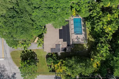 6390 SW 69th St, South Miami, FL 33143 - Photo 3
