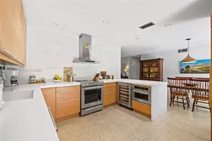 6390 SW 69th St, South Miami, FL 33143 - Photo 9