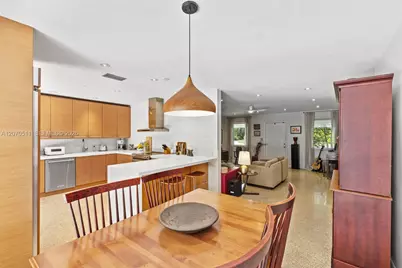 6390 SW 69th St, South Miami, FL 33143 - Photo 13