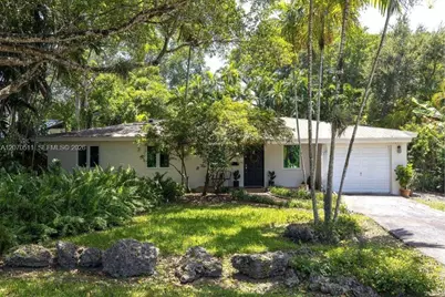 6390 SW 69th St, South Miami, FL 33143 - Photo 1