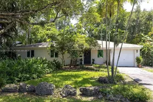 6390 SW 69th St, South Miami, FL 33143 - Photo 1