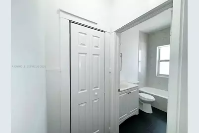1631 NW 3 St #5, Miami, FL 33125 - Photo 9