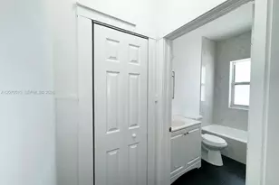 1631 NW 3 St, Miami, FL 33125 - Photo 9