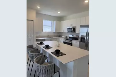 2225 SE 30th St #2225, Homestead, FL 33035 - Photo 3